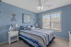 4 chambres, fer et planche à repasser, Wi-Fi, draps fournis