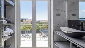 别墅 (Four Bedroom Villa with Swimming Pool) | 内部细节