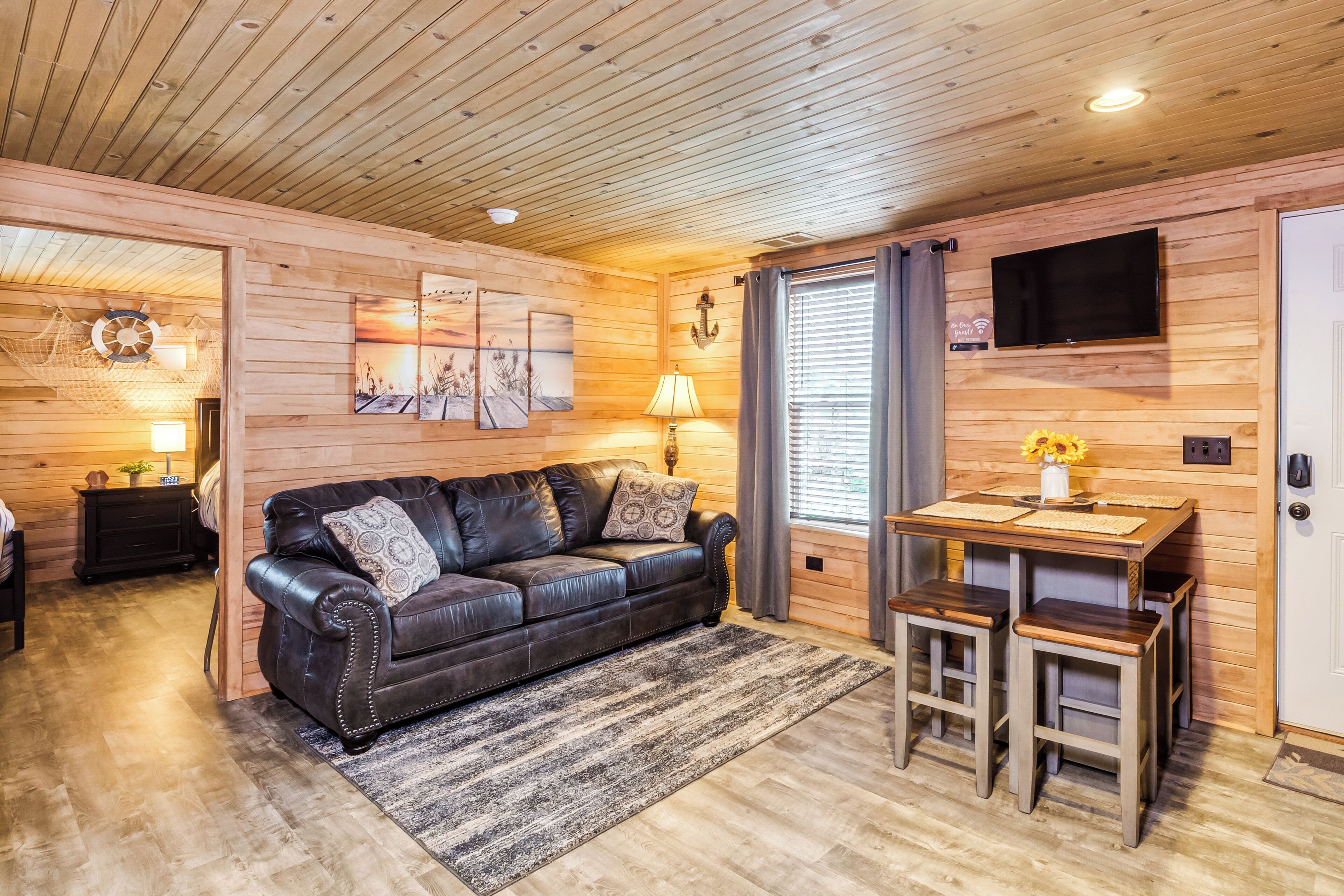 Charming Grand Rivers Getaway - 1/2 Mi to Downtown