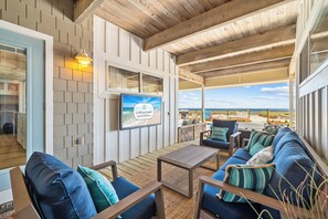 Interior - Starfish Wishes: Beachfront Duplex Unit, Great location, remodeled, Pet Friendly (St. George Island)