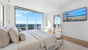 4 habitaciones, tabla de planchar con plancha, wifi y ropa de cama