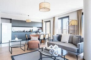 Living area - Rigel - 3BD Fantastic Central Flat in a Residence (Kâgithane)