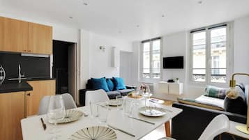 Appartement Confort | Coin séjour | Télévision