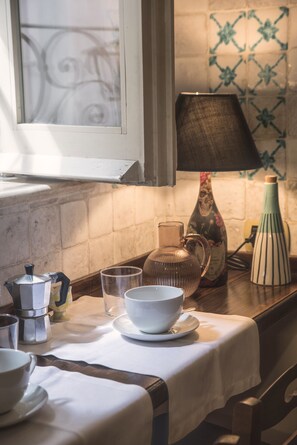 Apartment | 2 bedrooms - Estate4home - Trevi Fountain Apartment (Rome)