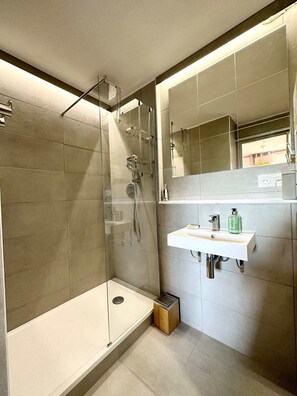 Dusche, Haartrockner
