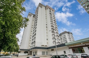 Exterior - Impeccable 2-bed Apartment in Costa da Caparica (Almada)