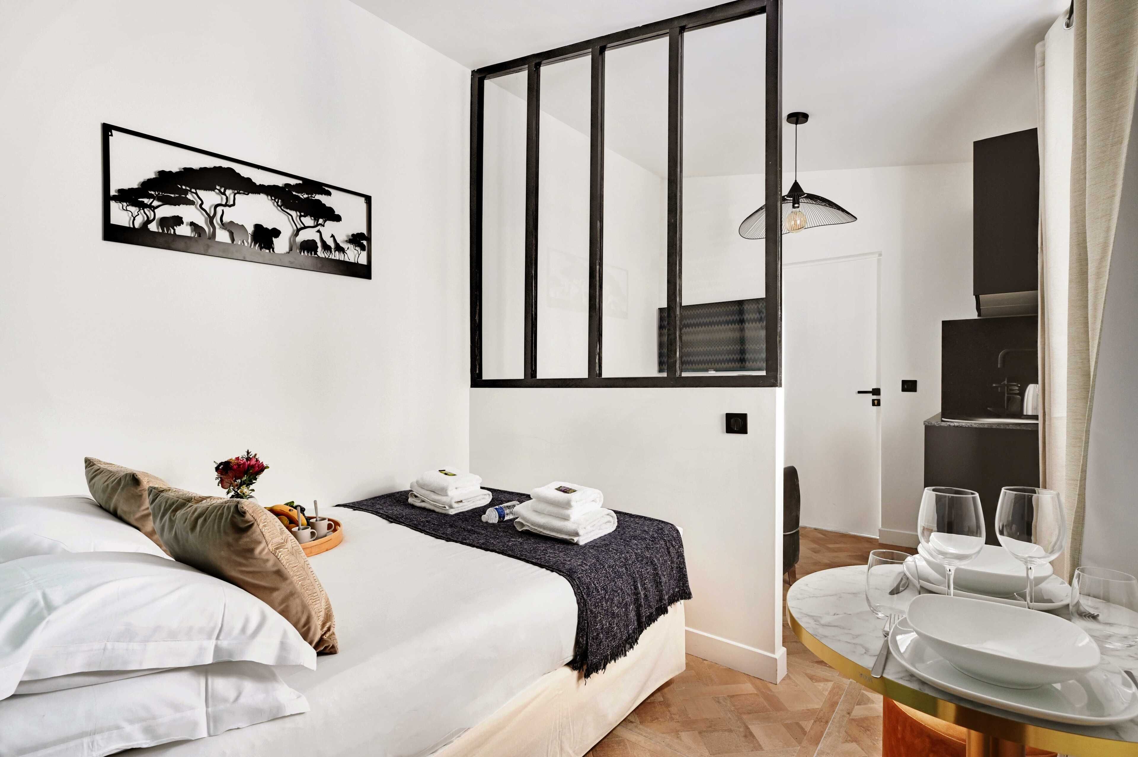 Apartment (19B) | Individually decorated, individually furnished, iron/ironing board