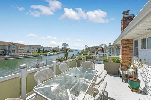 Waterfront Escape in Long Island NY