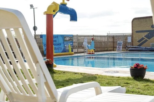 Inviting 2-bed Holiday Home Located in Whitstable