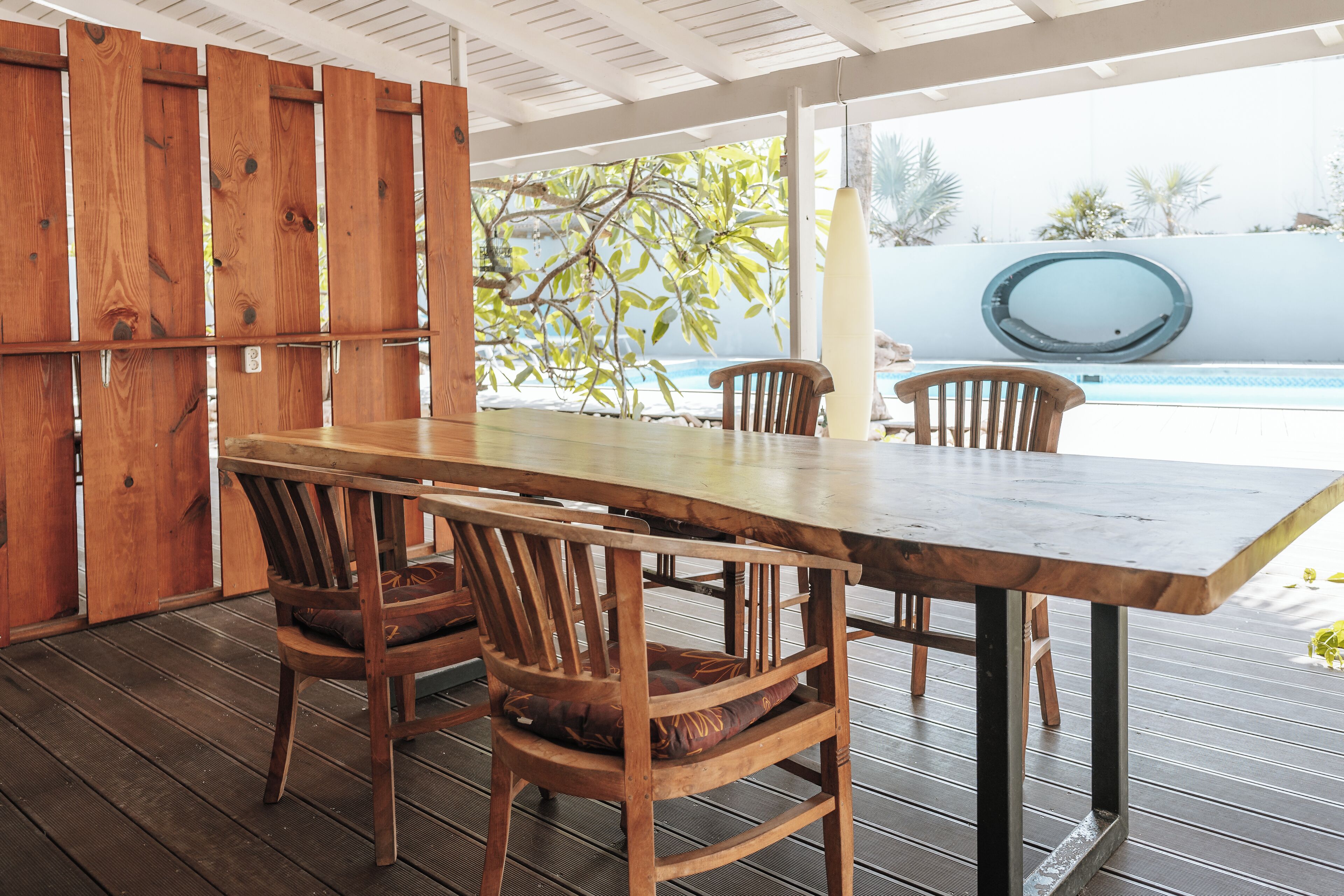 屋外ダイニングエリア