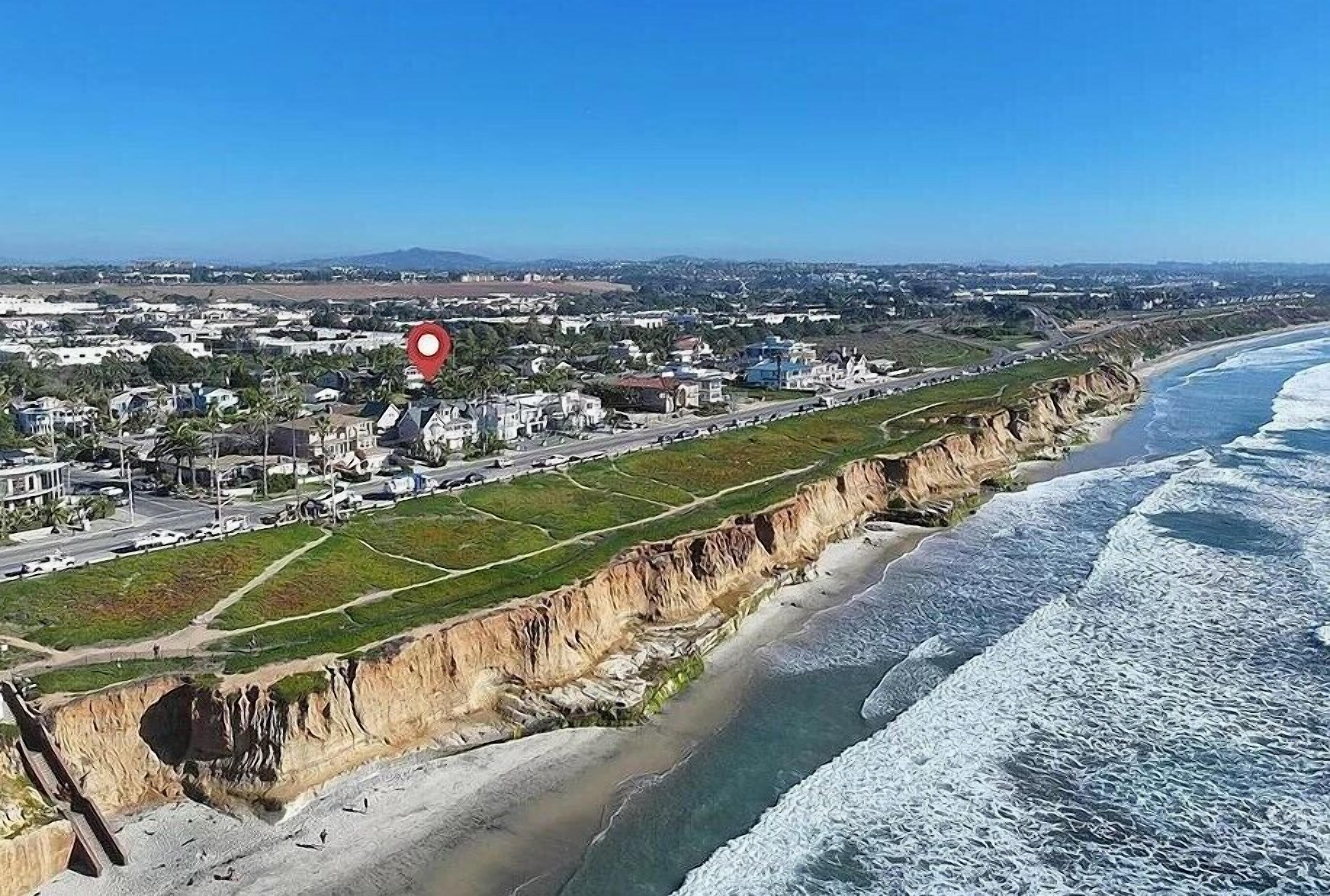F75-New Listing-Ocean Front-Legoland Home