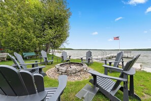 Property grounds - Right on the water-Dog Friendly Cottage with kids playground (Baileys Harbor)