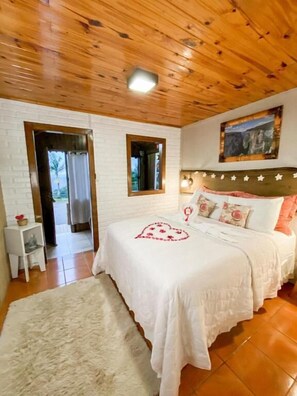 Superior Chalet, Private Bathroom, City View | 1 bedroom, desk, laptop workspace, free WiFi - Pousada Caminho dos Canyons (Praia Grande)