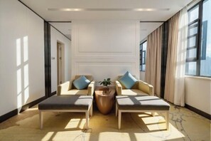 Room - Jiulong International Hotel (Wuhan Yellow Crane TowerRailway Station) (Wuhan)