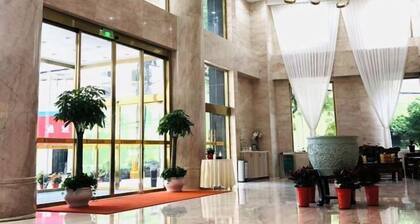 Jiulong International Hotel (Wuhan Yellow Crane TowerRailway Station)