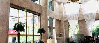 Jiulong International Hotel (Wuhan Yellow Crane TowerRailway Station)