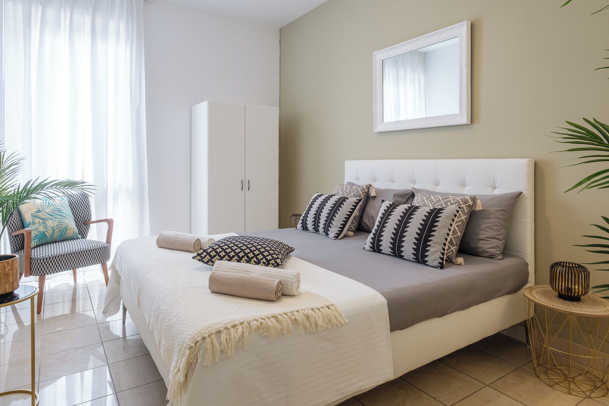 2 slaapkamers, een strijkplank/strijkijzer, wifi, beddengoed