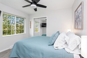 3 bedrooms, WiFi, bed sheets