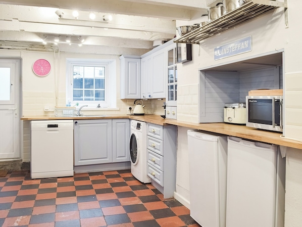 Dishwasher, high chair, cookware/dishes/utensils