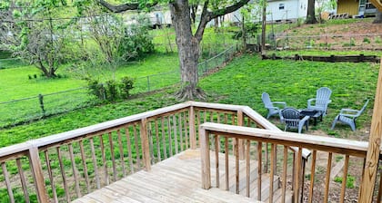 Cozy home in St. Joseph, MO that is centrally located to hospital & university!