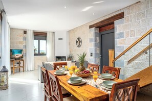 Dining - Villa Celestia Your Ultimate Summer Escape Awaits (Zakynthos)