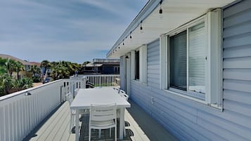 獨棟房屋, 多張床, 可使用泳池, 泳池景觀 | 室外用餐