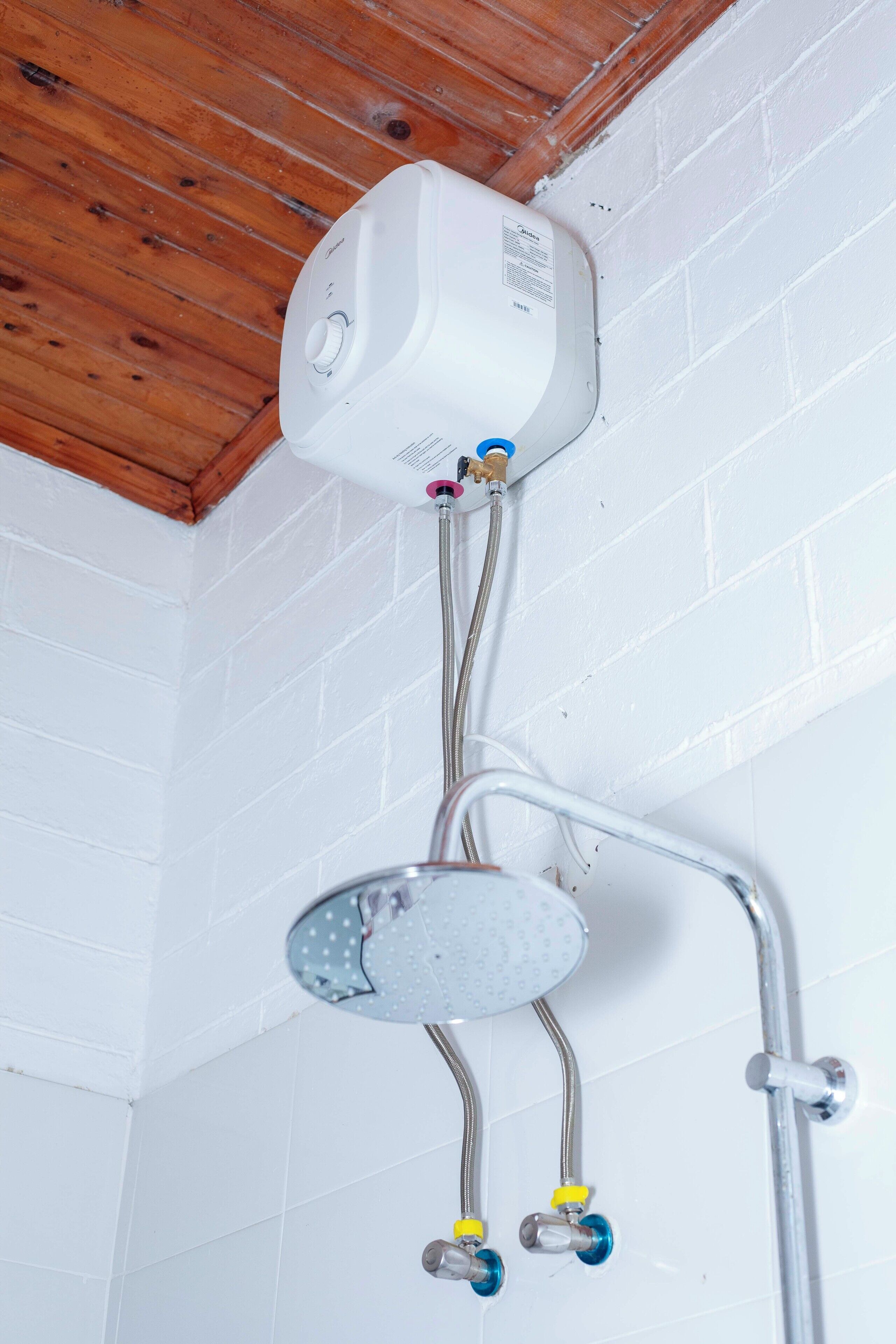 Dusche, Haartrockner, Bidet, Handtücher
