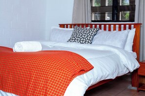 3 slaapkamers, een bureau, een strijkplank/strijkijzer, gratis wifi