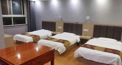 Huaiyuan Happy Holiday Hotel