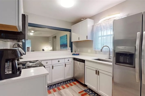 KylskÄp, mikrovÄgsugn, ugn och spishÀll