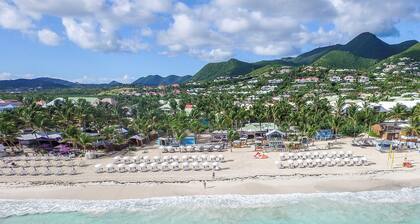 Beachfront bliss in Orient Bay!