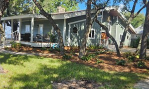 Exterior - Best on Bay! More than a Beach House- IT IS YOUR DESTINATION. Now with new pier! (Eastpoint)