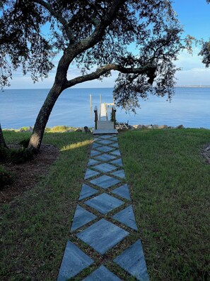 Property grounds - Best on Bay! More than a Beach House- IT IS YOUR DESTINATION. Now with new pier! (Eastpoint)