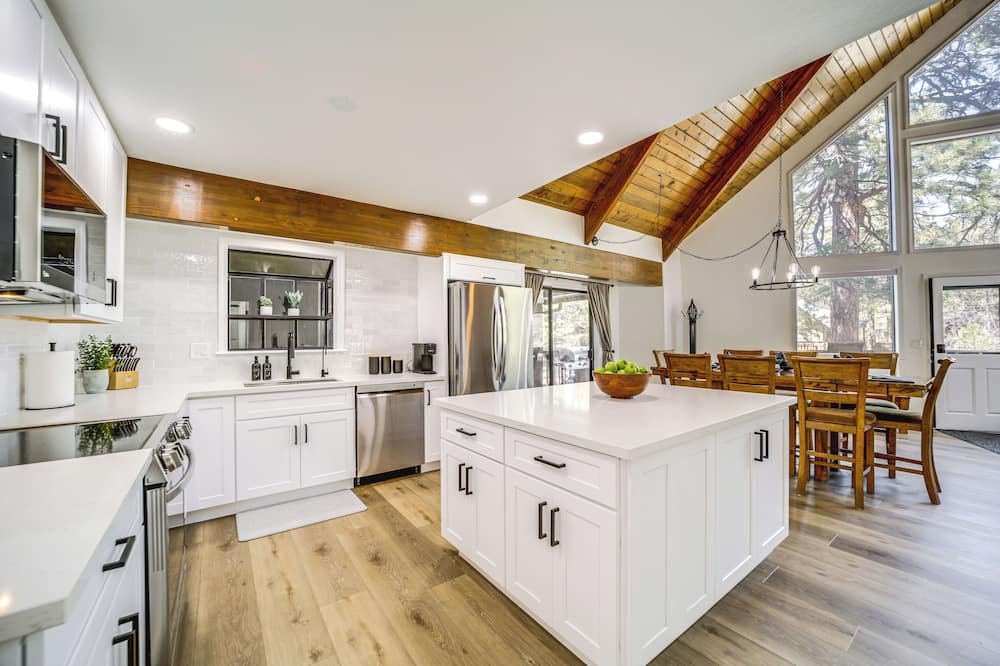 Family Friendly: Modern Cabin in Munds Park! - Stoneman Lake, AZ