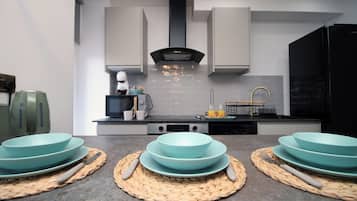 Deluxe Apartment | In-room dining