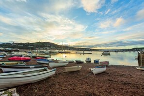 Marina - 4 Bed in Teignmouth (oc-l28419) (Teignmouth)