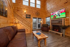 Smart TV, fireplace, video games - Private Pool Party Bliss (PIGEON FORGE)