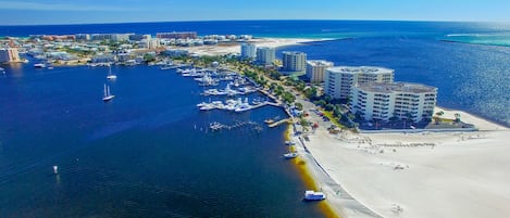Condo (1 Bedroom) | Property amenity
