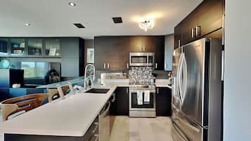 Condo (1 Bedroom) | Property amenity