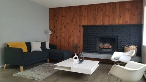 Klamath house by the lake