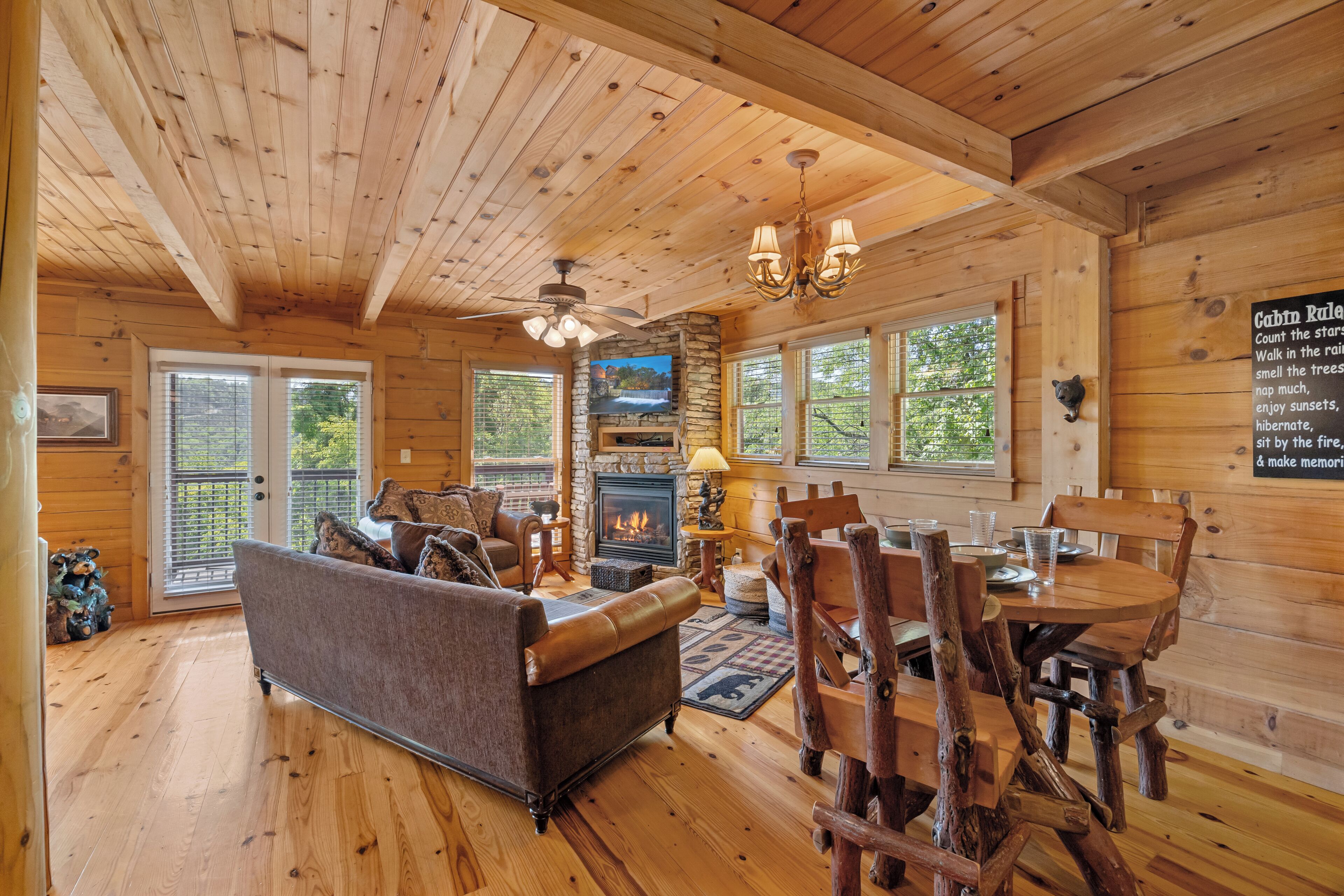 Smart-tv, pejs, videospil, bordfodbold