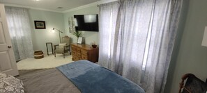 3 chambres, fer et planche à repasser, Wi-Fi, draps fournis