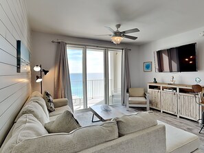Condo, Multiple Beds, Balcony, Ocean View (Majestic Sun Fun - No Pets Allowed) | Living area