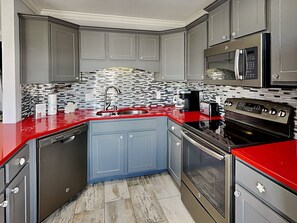 Apartment, 1 Queen-Bett und Schlafsofa, Balkon (0 - Pet Friendly) | Eigene Küche | Wasserkocher mit Kaffee-/Teezubehör