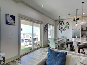 Ferienhaus, Mehrere Betten, Poolzugang, Meerblick (Resting Beach Face) | Innenbereich