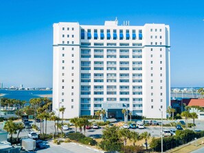 Exterior - South Harbour #2F by Southern Vacation Rentals (Pensacola Beach)