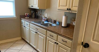 Best Stays@ La Meza Roja, Wifi, Pet Friendly- fenced