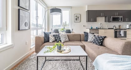 2BR | Gym, Views | Bellevue | Sophari Parkside F