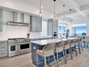 公寓客房, 多張��床, 可使用泳池, 海景 (Viviana #11 - No Pets Allowed) | 私人廚房 | 咖啡機/沖茶器