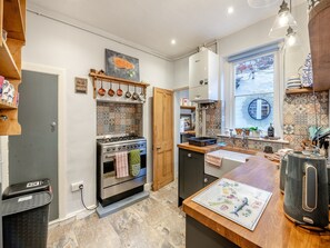 Dishwasher - 2 bedroom accommodation in Pickering (Pickering)